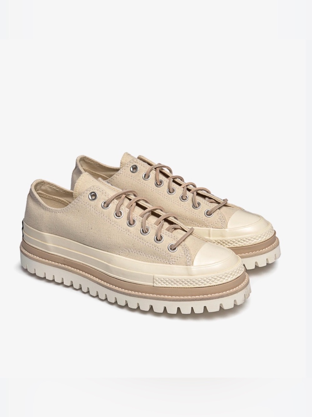 Converse Chuck 70 OX
LTD Lugged Platform Sneakers Beige